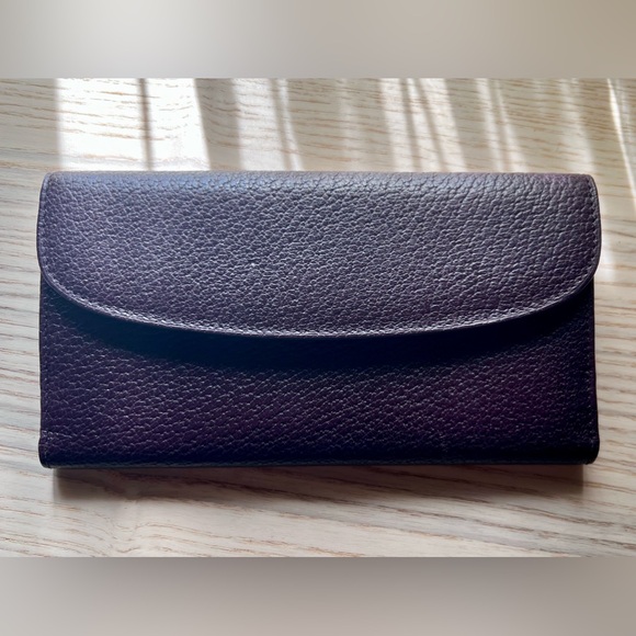 Gucci Long Bifold Wallet, Vintage Buckle Clasp - Picture 4 of 11